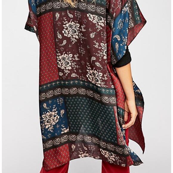 Free People Kimono Mon Cheri Silky Satin Floral Paisley Patchwork One Size Boho - Picture 3 of 12